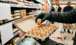Yumurta alırken kolideki bu detaya dikkat! Yapışmışsa sakın almayın