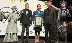 Aydın’dan Guinness rekoru! 12 bin 909 kişi zeytinyağı tattı