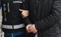Belediye başkanı ve oğlu tutuklandı