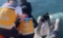 Denizde rahatsızlanan kişi hastaneye kaldırıldı