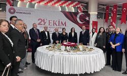 Aydın protokolü 29 Ekim resepsiyonunda bir araya geldi