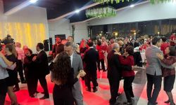 Nazilli ADD’den Cumhuriyet Balosu’nda bayraklı ve marşlı kutlama