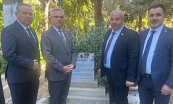 Nazilli'de Muhtarlar Günü kutlandı: Gül Esin kabri başında anıldı