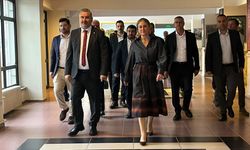 Özen Akgün mazbatasını aldı