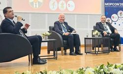 Aydın Eczacı Odası Başkanı Karaarslan, İzmir'de geleceğin eczacılarıyla buluştu