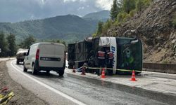 Yolcu otobüsünde can pazarı: 1 ölü, 9 yaralı
