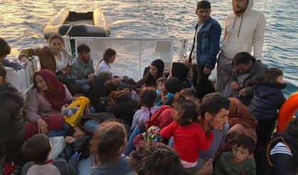 İzmir'de 82 düzensiz göçmen kurtarıldı, 160 düzensiz göçmen yakalandı
