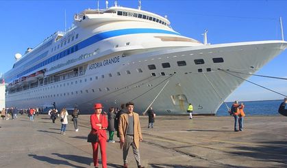 Kuşadası, İzmir ve Çeşme ve limanlarına bu yıl 705 kruvaziyer bekleniyor