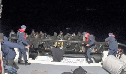 Ege’de tehlikeli yolculuk: Bodrum’da 35 düzensiz göçmen kurtarıldı