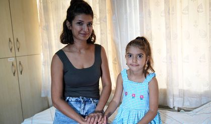 Süt alerjisiyle mücadele eden küçük kız, 5 yaşında ilk kez dondurma yiyebildi