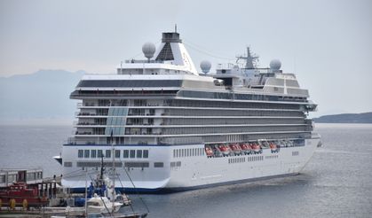 “Marina” kruvaziyeri 1194 yolcusuyla Bodrum’a demir attı