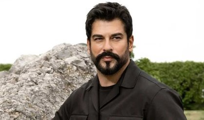 Burak Özçivit Tiyatro Sahnesinde!