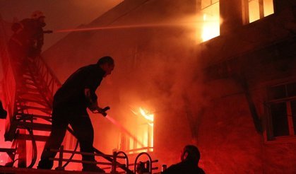 Geceyi alevler aydınlattı: 91 yaşındaki kadın kurtarılamadı