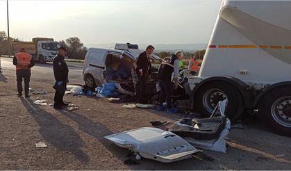 Feci kaza: Aynı aileden 3 kişi hayatını kaybetti