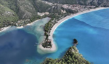 Ölüdeniz'in rengi turkuaza döndü