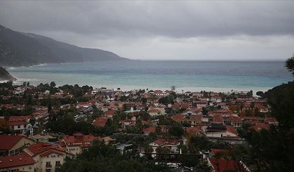 Ölüdeniz'in rengi değişti