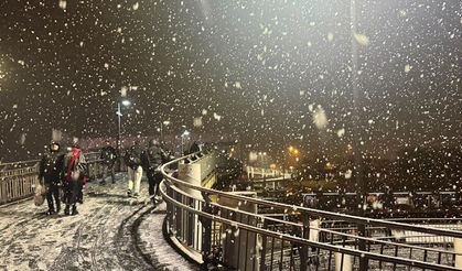 Kuvvetli kar yağışı başlıyor! Meteoroloji gece saatleri için uyardı
