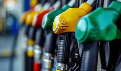Benzine, motorine zam ya da indirim var mı? 5 Eylül benzin ve motorin fiyatları bugün ne kadar oldu, mazot litre fiyatı kaç TL?