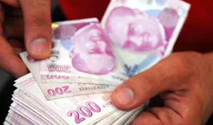 Özgür Erdursun'dan kritik uyarı geldi: Borçların faizi silinmiyor