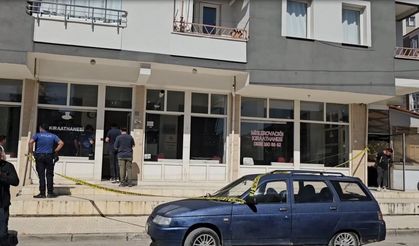 Sabah tartıştılar, kahvehanede yeniden karşılaştılar! Bıçaklı kavga ölümle bitti
