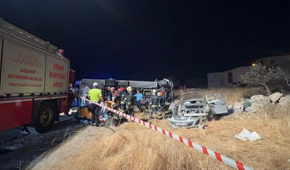 Akşam vakti kahreden kaza: 7 ölü, 13 yaralı