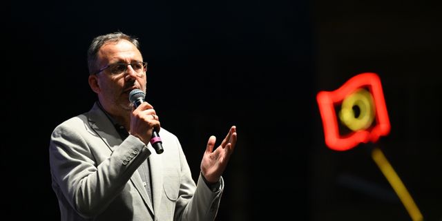 Bakan Kasapoğlu, 13. Emiralem Çilek Festivali'ne katıldı