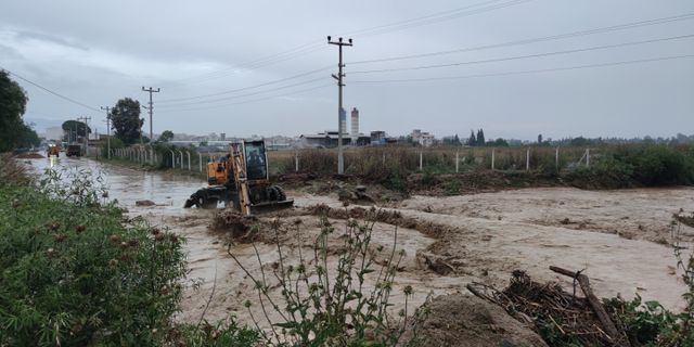 Aydın'da sağanak yağış sonrası taşkın