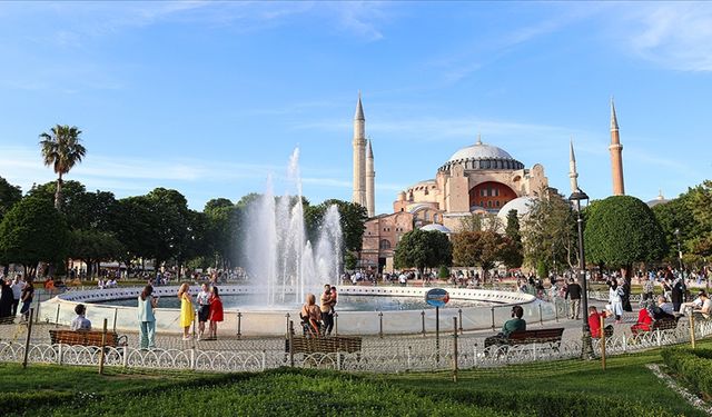 Bakan Ersoy: 2023 yılı ocak-eylül döneminde ülkemizi 45,2 milyon kişi ziyaret etti