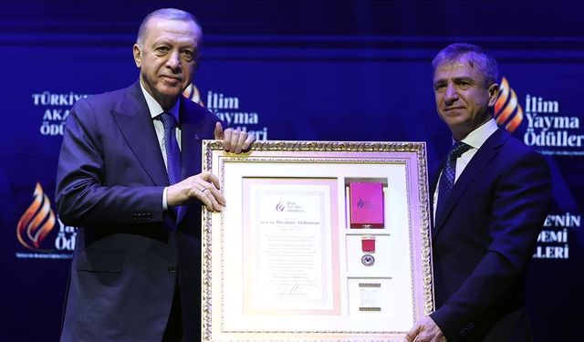 "İlim Yayma Ödülleri" sahiplerini buldu