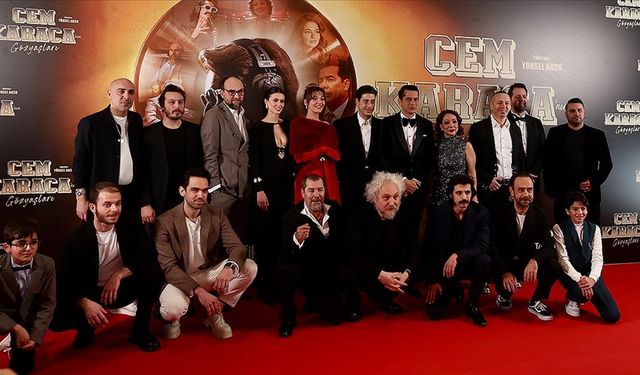 Cem Karaca’nın Gözyaşları filminin gala gösterimine ünlü isimler katıldı