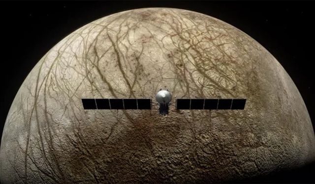 NASA, ekimde fırlatılacak Europa Clipper uzay aracına bilimsel çalışmalar için aygıtları ekledi