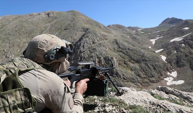 Fırat Kalkanı bölgesinde 4 PKK/YPG'li terörist etkisiz hale getirildi