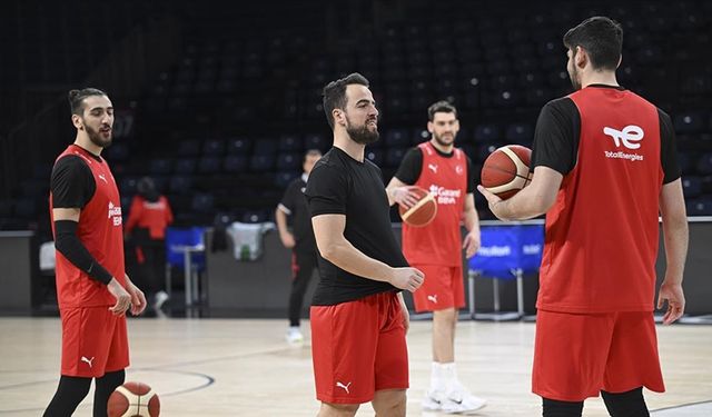 A Milli Basketbol Takımı, Macaristan maçının hazırlıklarına başladı