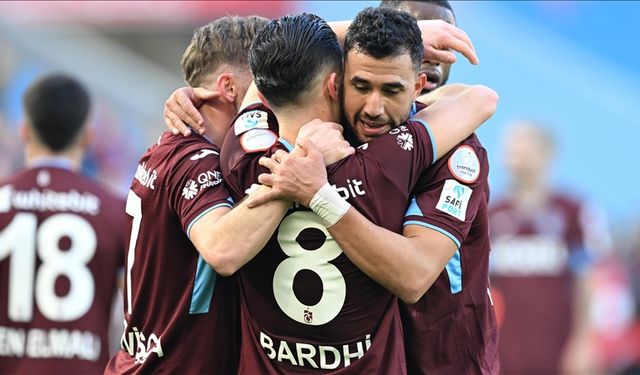 Trabzonspor, Yukatel Adana Demirspor maçından 3 puanla ayrıldı