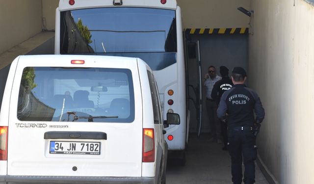 Antalya'daki teleferik kazasıyla ilgili gözaltına alınan 12 şüpheli adliyeye sevk edildi