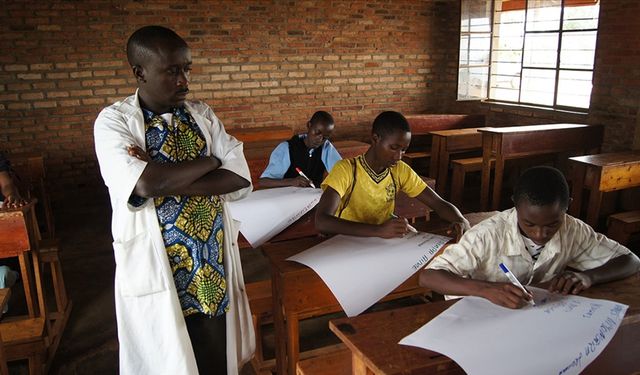 Afrika genelinde 15 milyon öğretmen açığı var