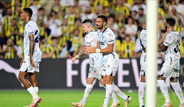 Fenerbahçe, hazırlık maçında Hull City'yi 5-1 mağlup etti