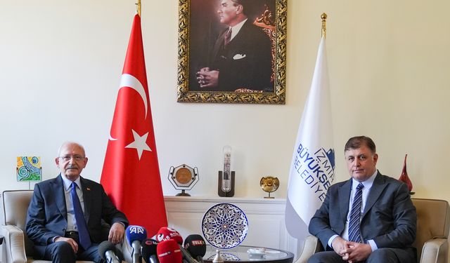Eski CHP Genel Başkanı Kılıçdaroğlu, İzmir Büyükşehir Belediyesini ziyaret etti