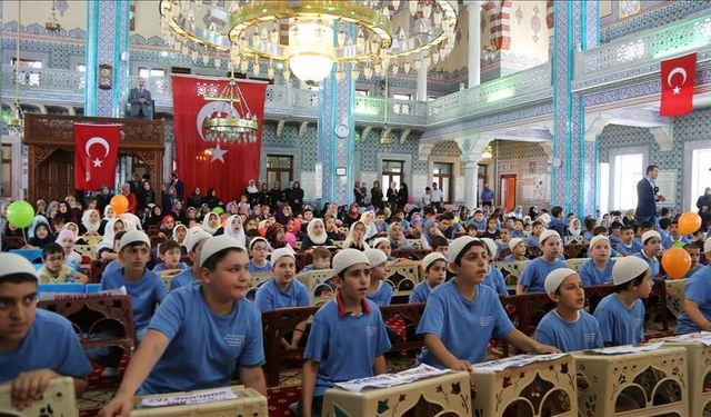 Yaz Kur'an kurslarında bu yıl 2,5 milyondan fazla çocuğa eğitim verildi