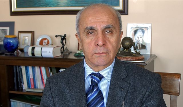 Yazar Necdet Sakaoğlu hayatını kaybetti