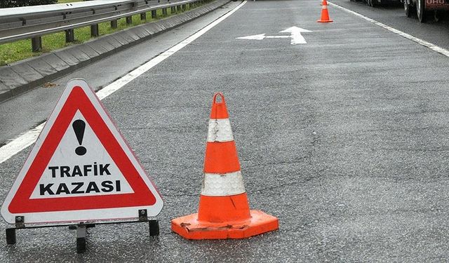 Zincirleme trafik kazasında 2 kişi yaralandı