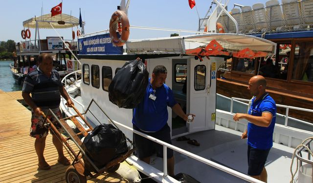 Muğla’da teknelerden 5 milyon litre atık su toplandı