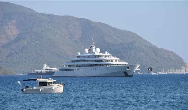 Mega yat "Golden Odyssey" Marmaris'te demirledi