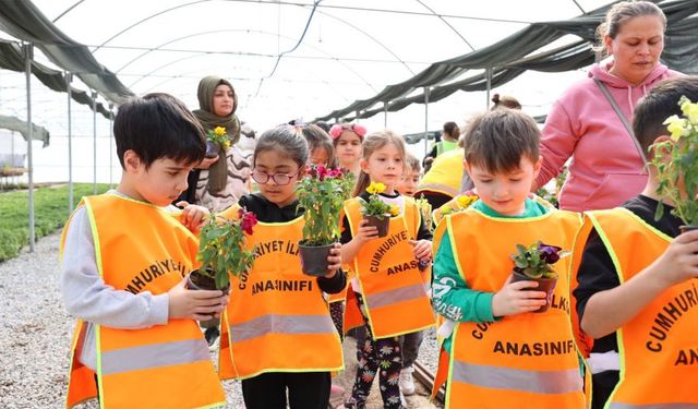 Başkan Çerçioğlu’nun çalışmaları ile minik öğrenciler doğa sevgisini öğreniyor