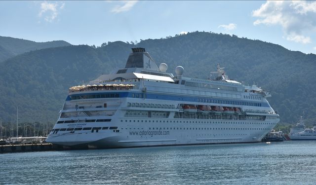 Kruvaziyer turist sayısının yıl sonunda 2 milyonu aşarak rekor kırması bekleniyor