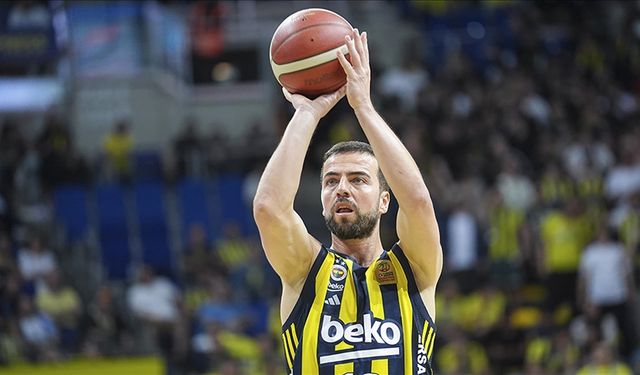 Basketbolcu Melih Mahmutoğlu alkollü araç kullanırken yakalandı