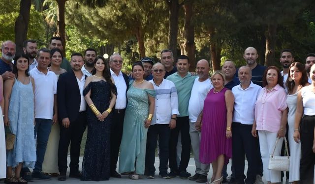 İncirliova’da CHP’li başkanlar genç çiftin mutluluğuna ortak oldu