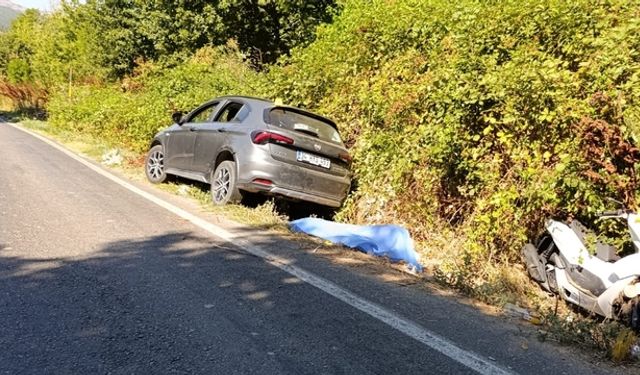 İzmir’de feci kaza: Otomobil ile motosiklet çarpıştı, 2 kişi hayatını kaybetti