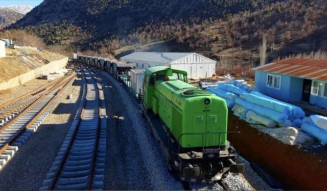 Depremde zarar gören demiryolu hattı yarın açılıyor