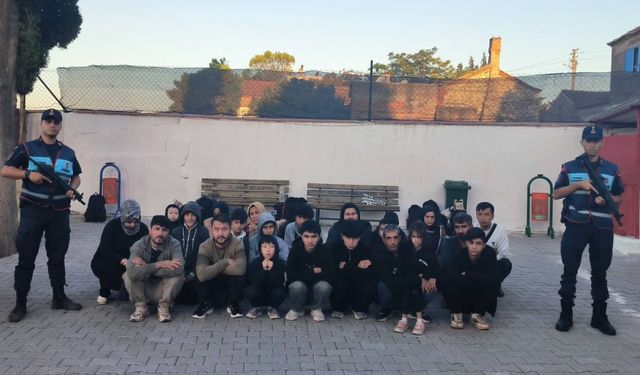 Didim’de 23 düzensiz göçmen yakalandı: 1 tutuklama